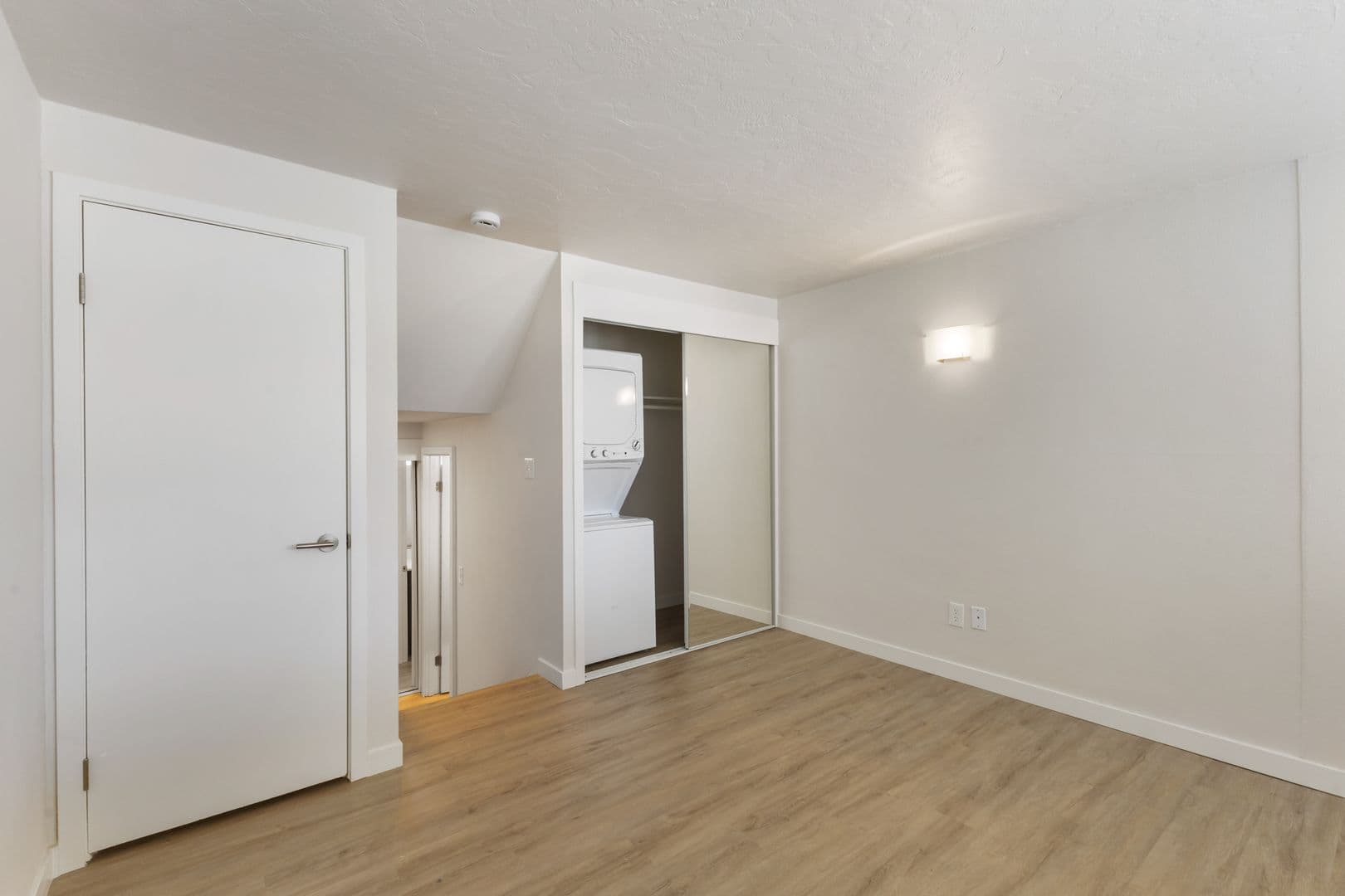 Seattle Apartment: 315 Belmont Ave E