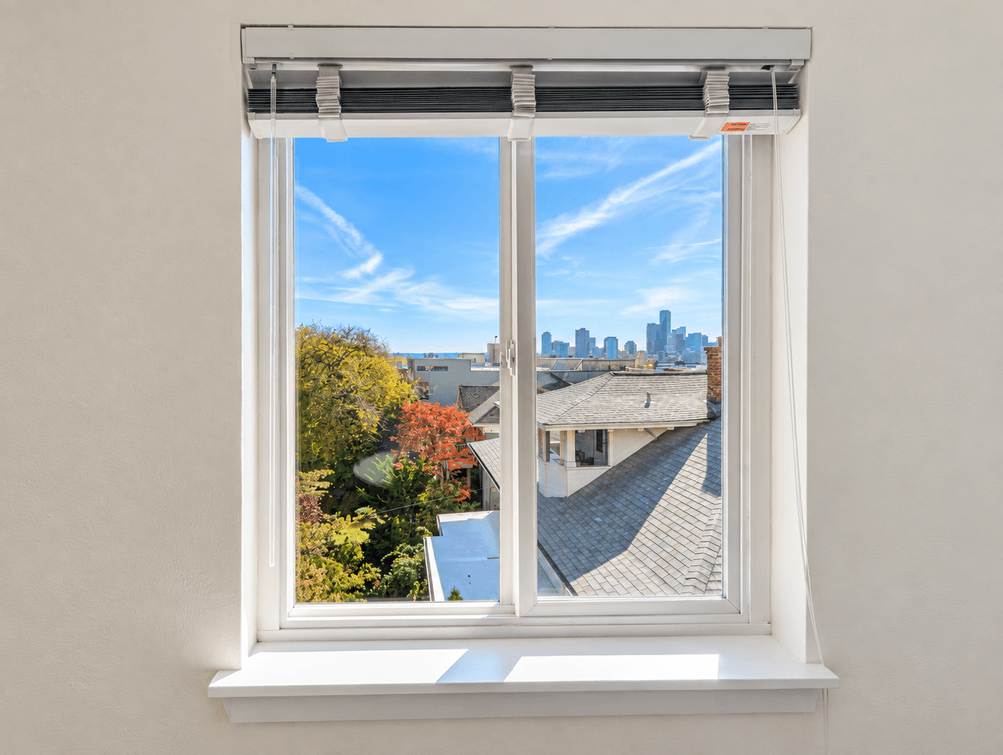 Seattle Apartment: 535 13th Ave E