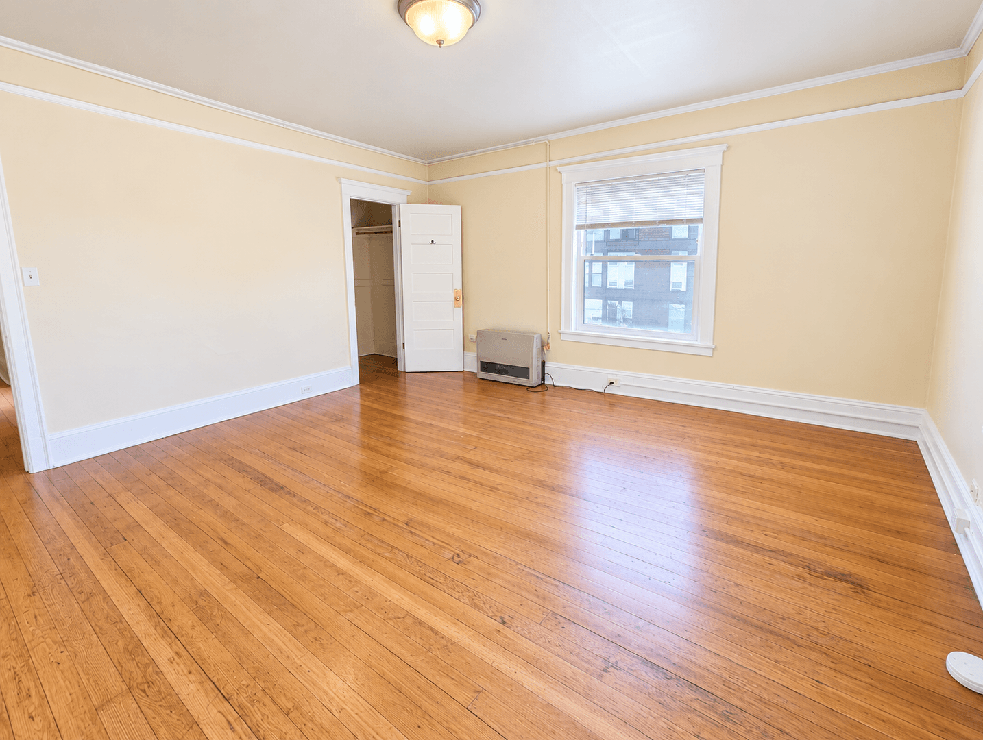 Seattle Apartment: 606 19th Ave E