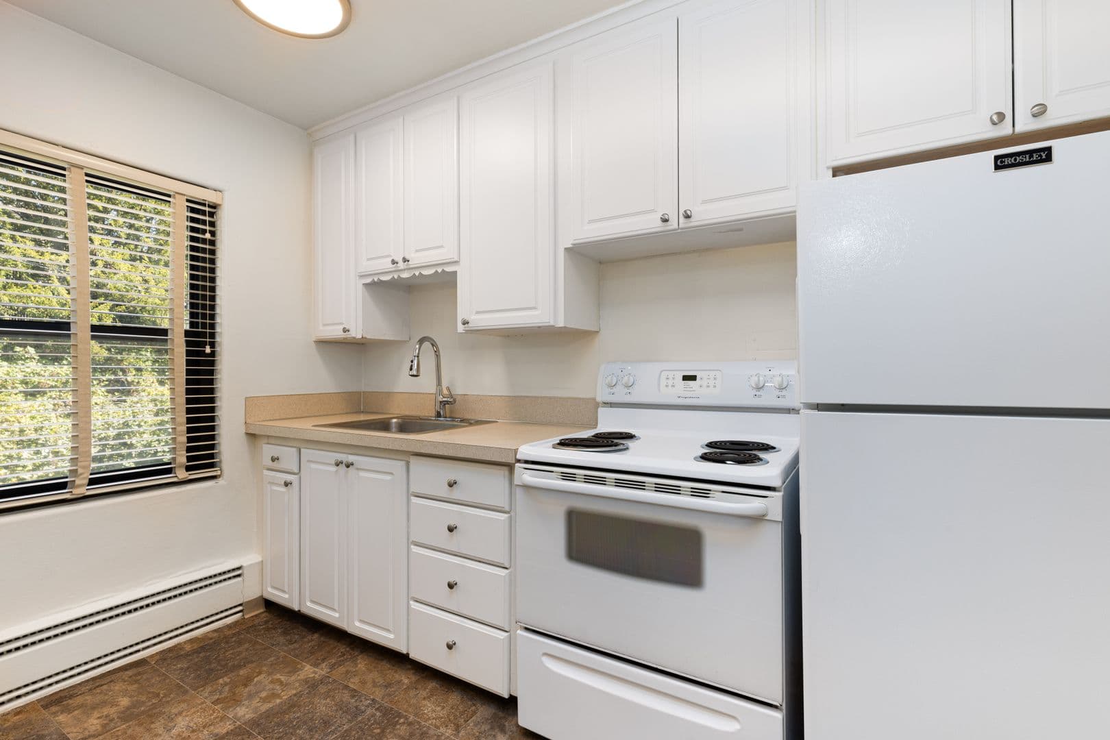 Seattle Apartment: 620 8th Ave