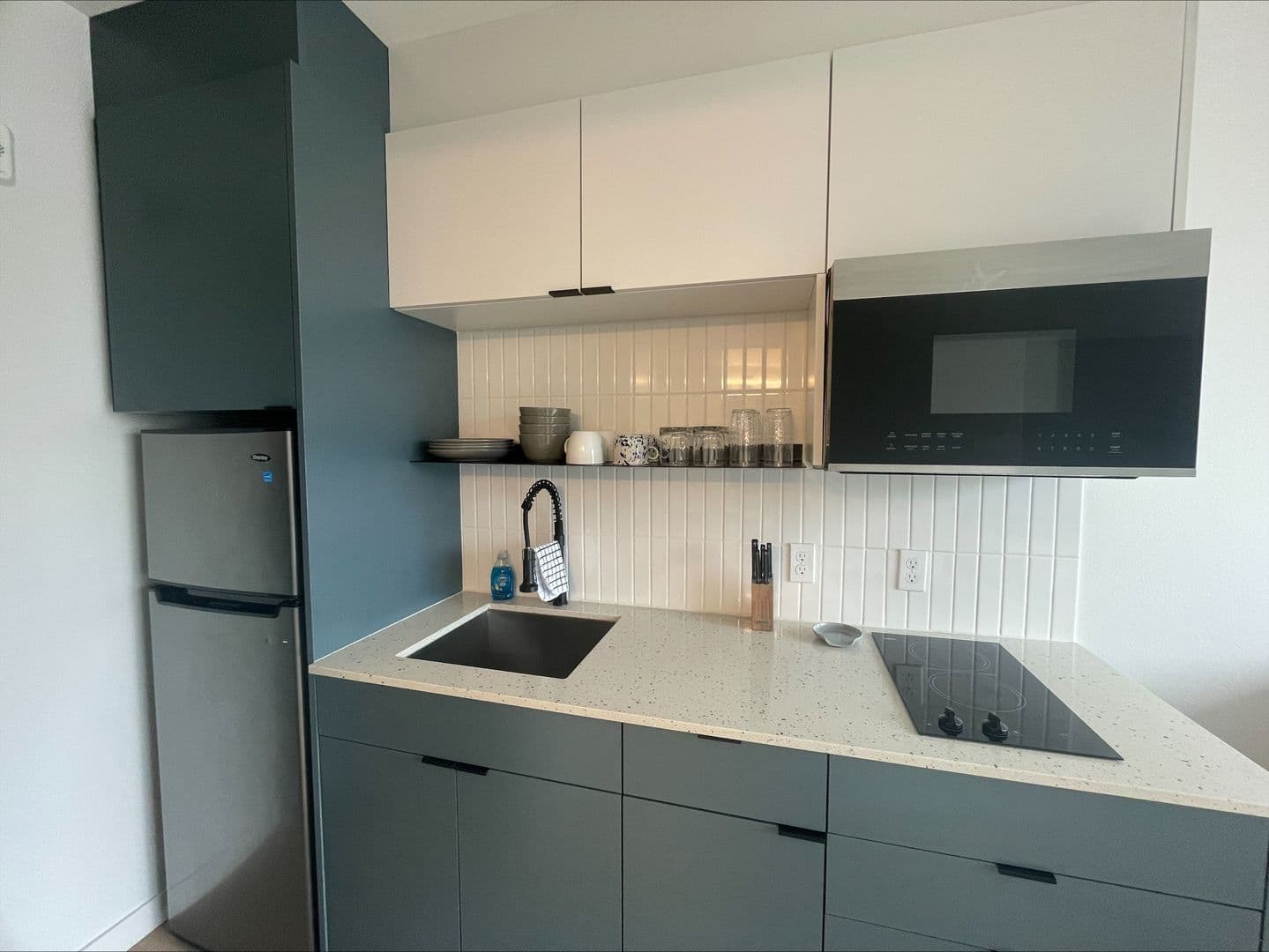 Seattle Apartment: 4239 8th Ave NE