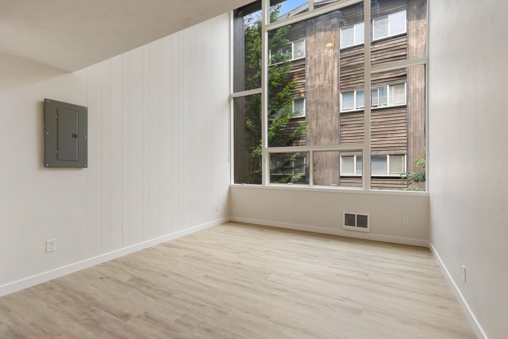Seattle Apartment: 315 Belmont Ave E