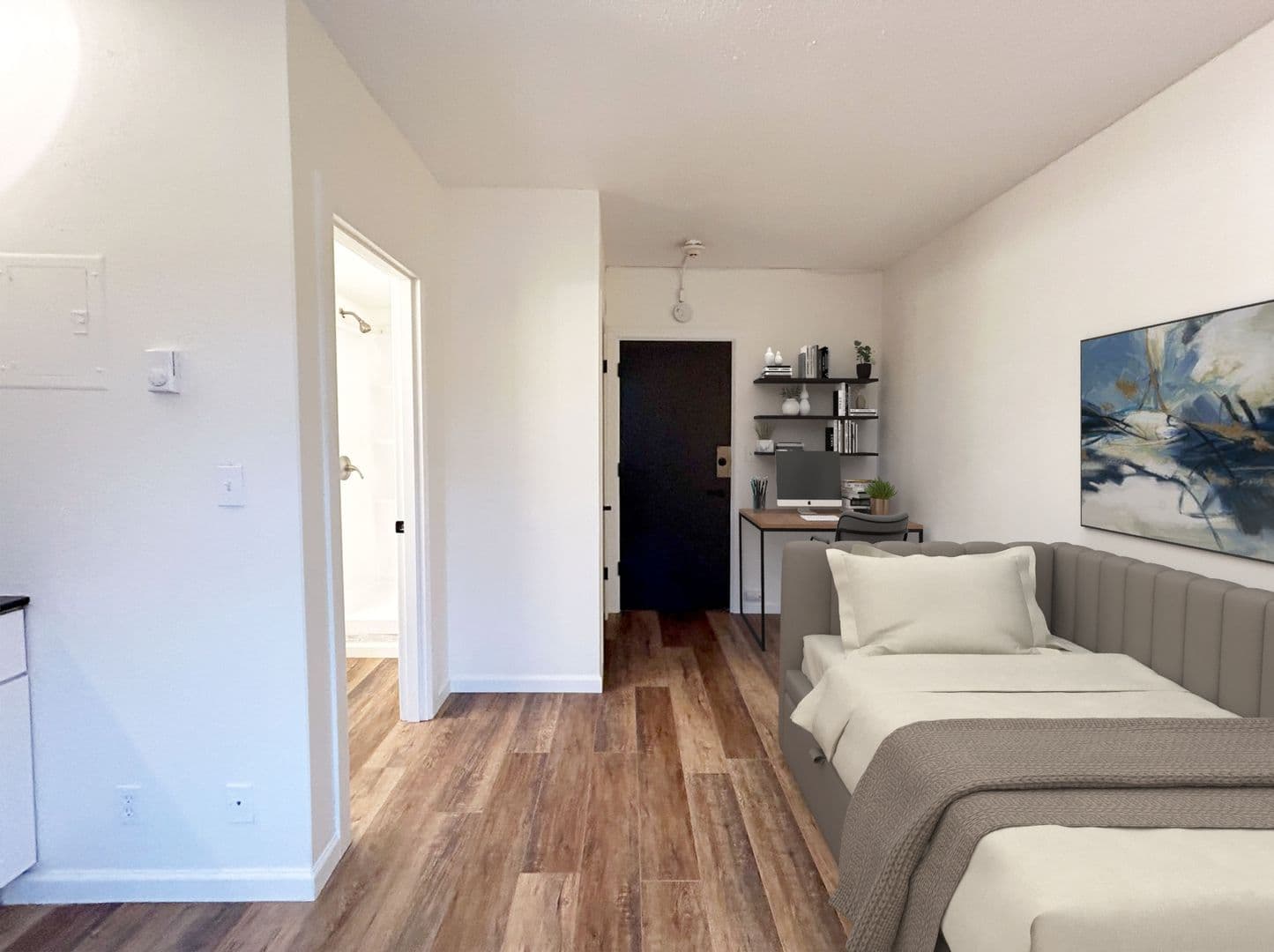 Seattle Apartment: 315 Maynard Ave S