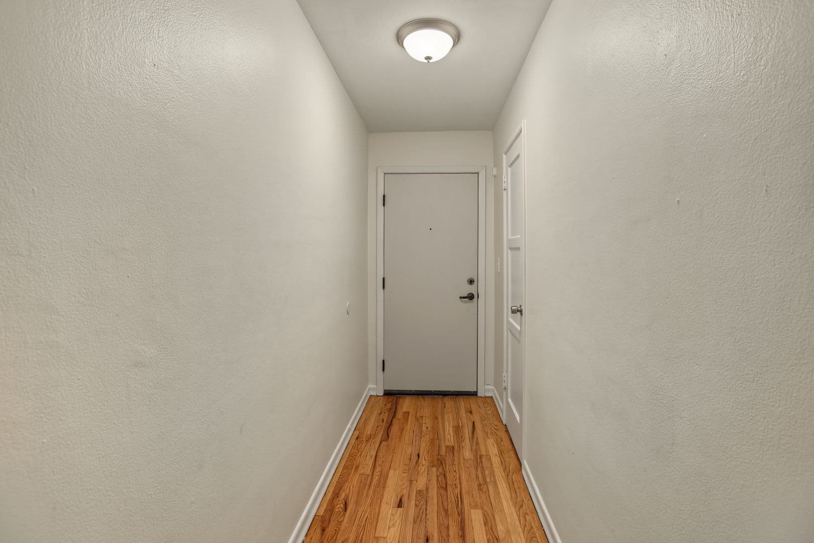 Seattle Apartment: 620 8th Ave