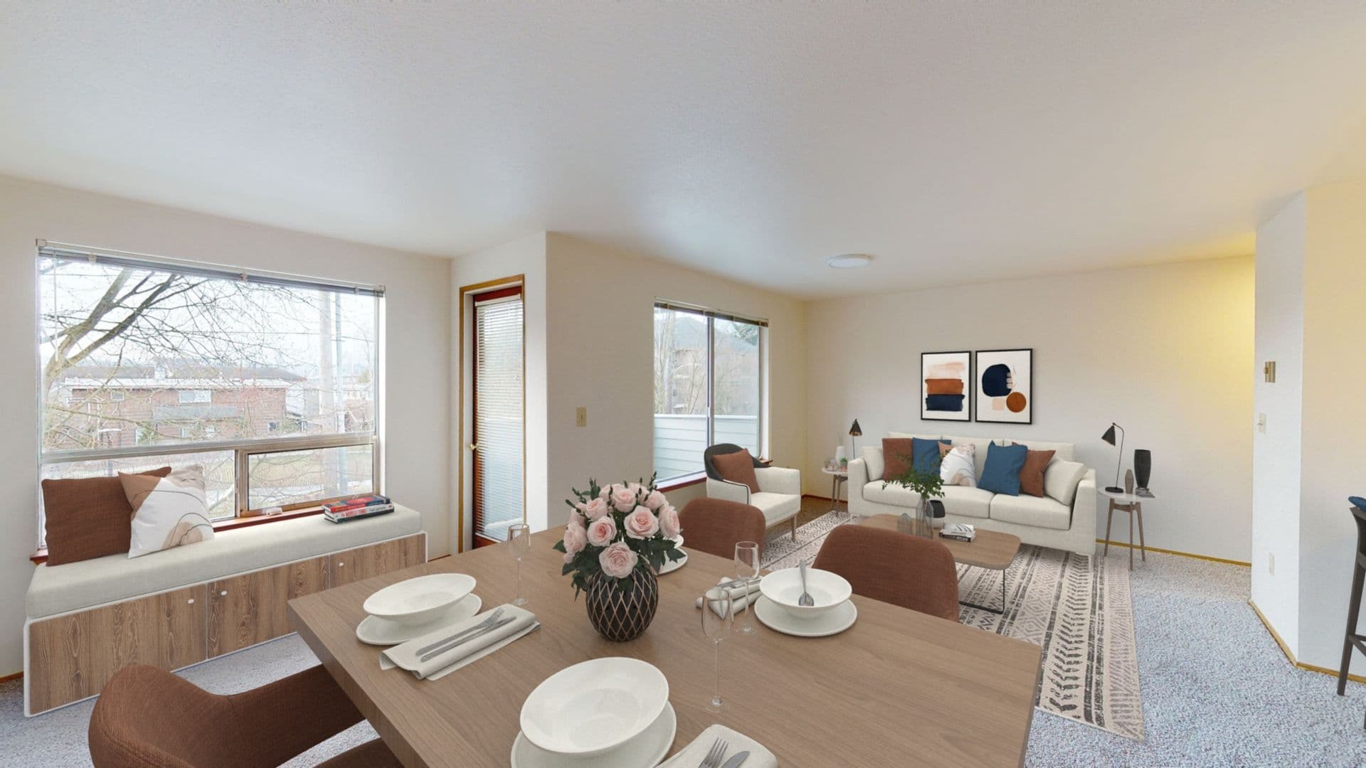 Seattle Apartment: 816 NE 43rd ST