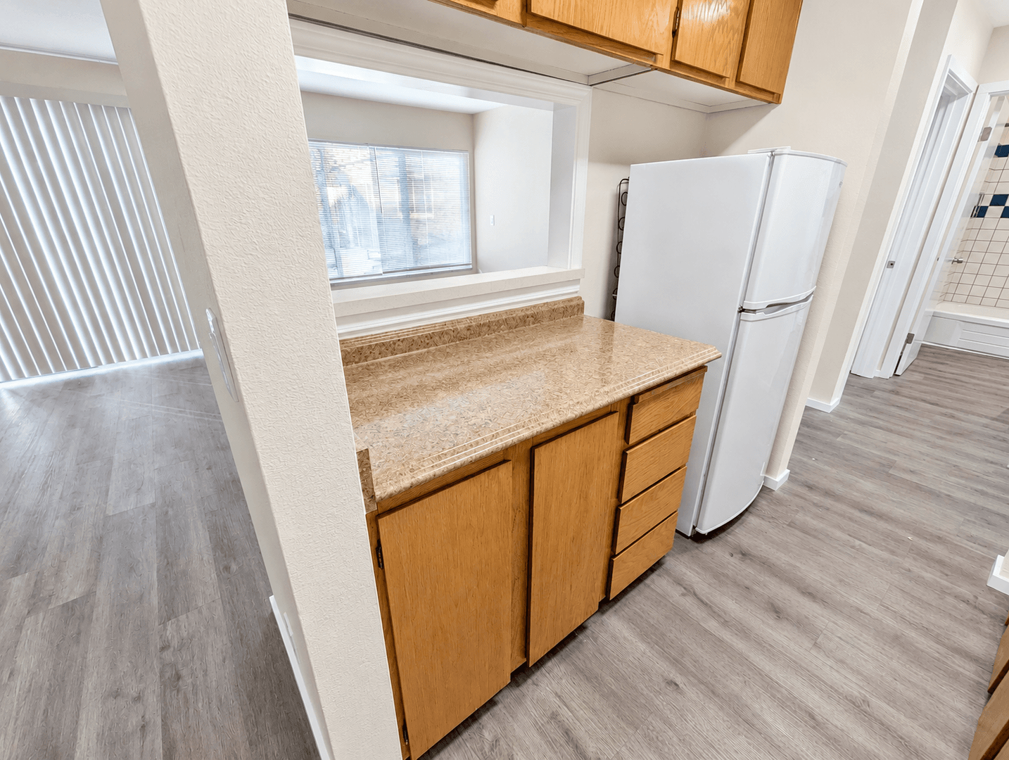 Seattle Apartment: 433 Belmont Ave E