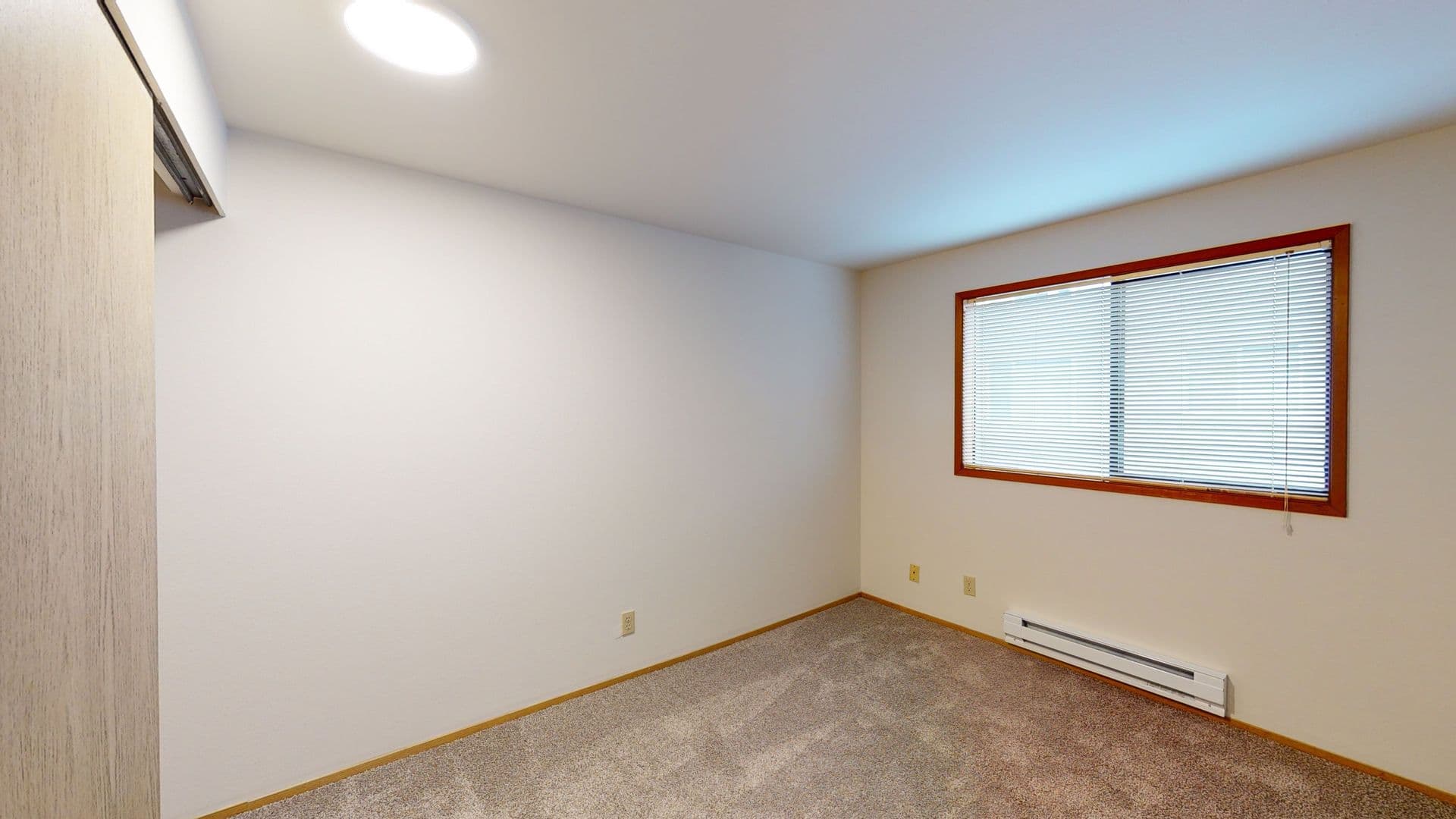 Seattle Apartment: 4225 9th Ave NE