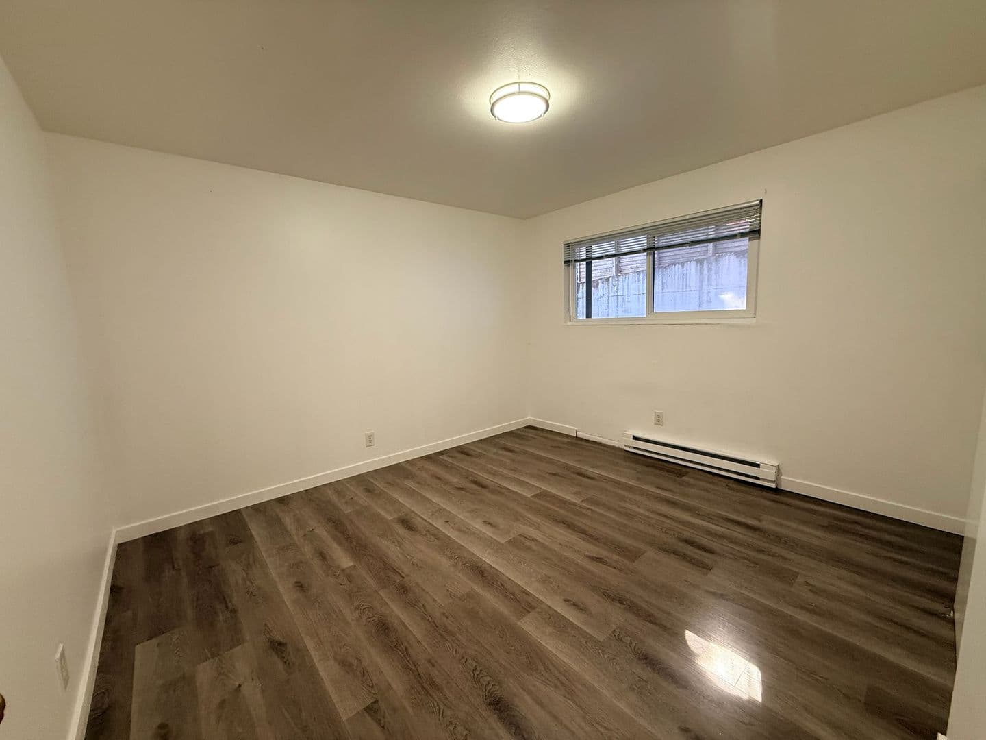 Seattle Apartment: 5231 39th Ave S