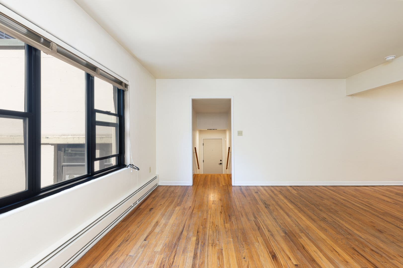 Seattle Apartment: 620 8th Ave