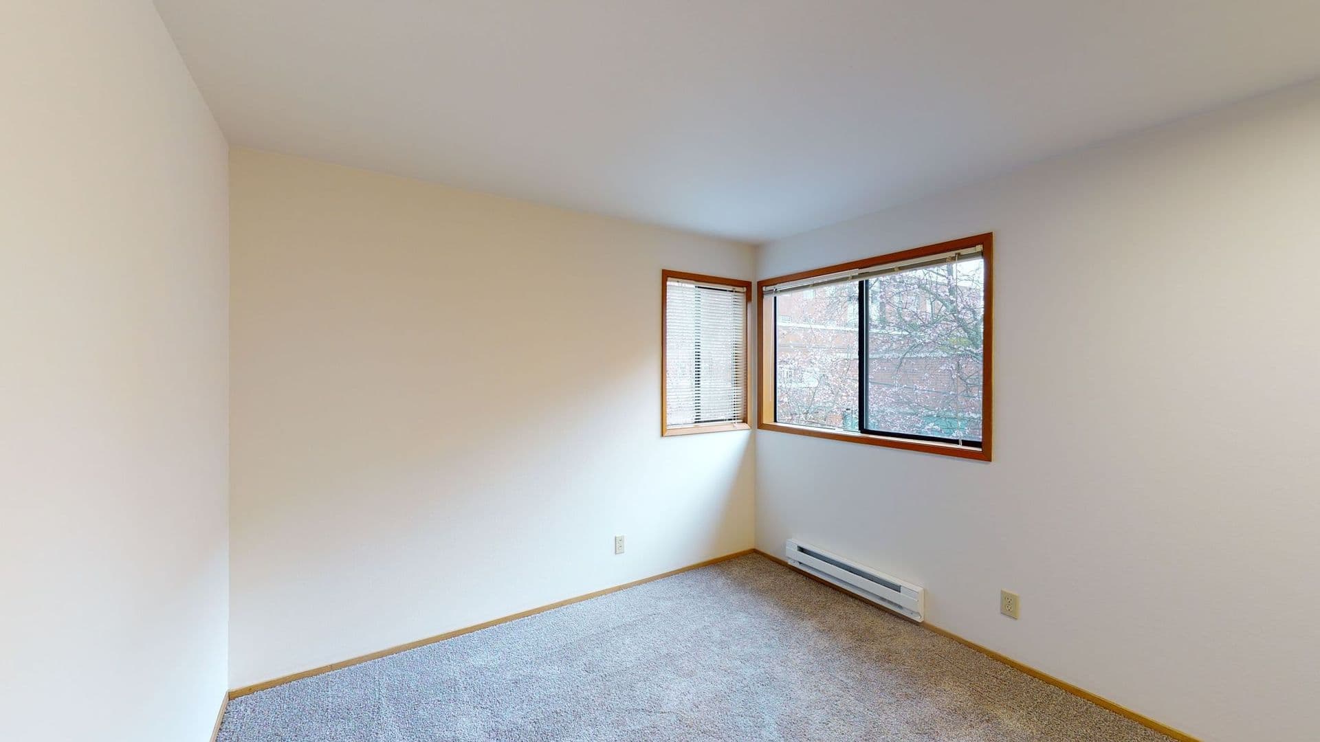 Seattle Apartment: 4225 9th Ave NE