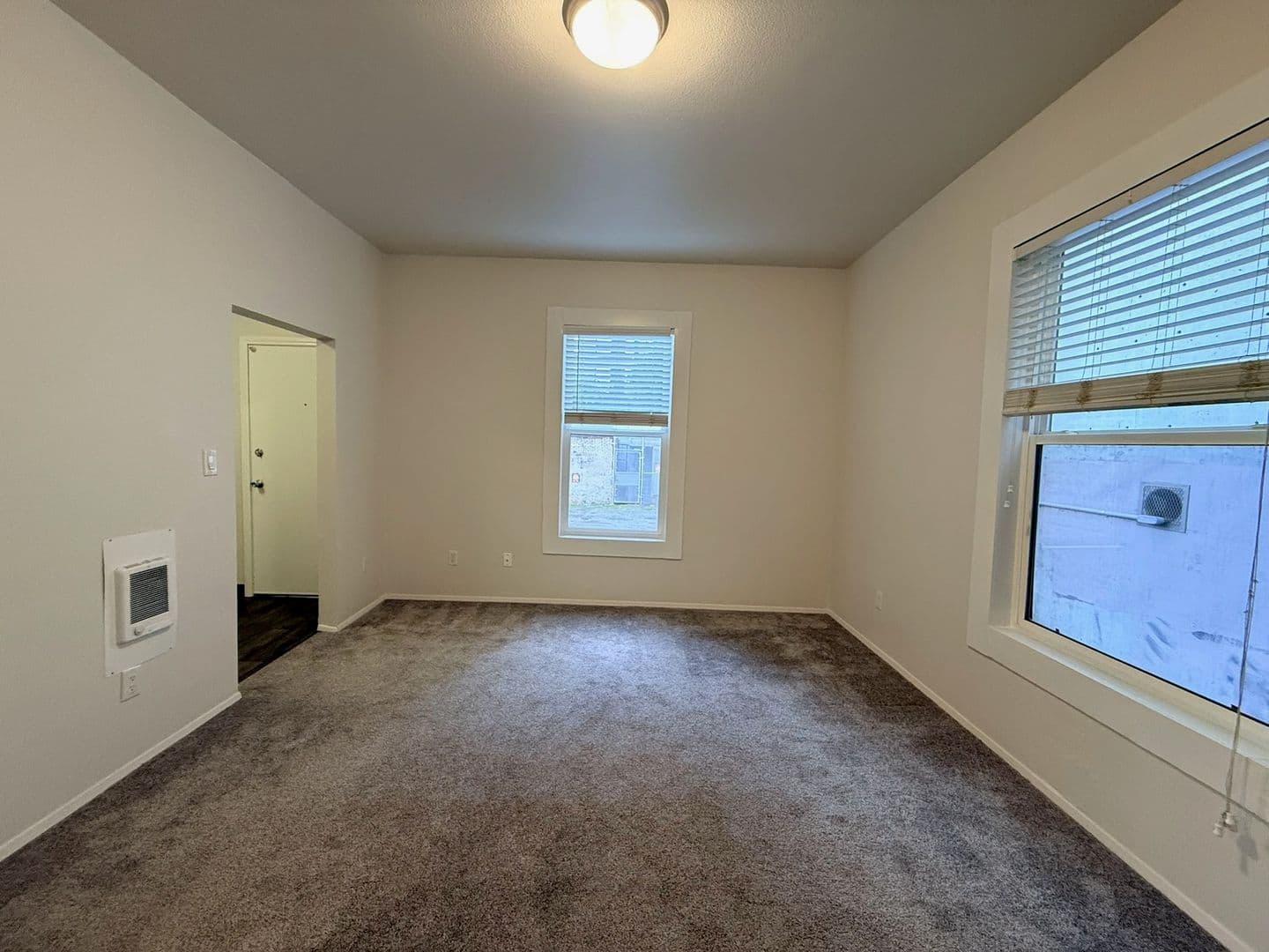 Seattle Apartment: 1420 Boylston Ave