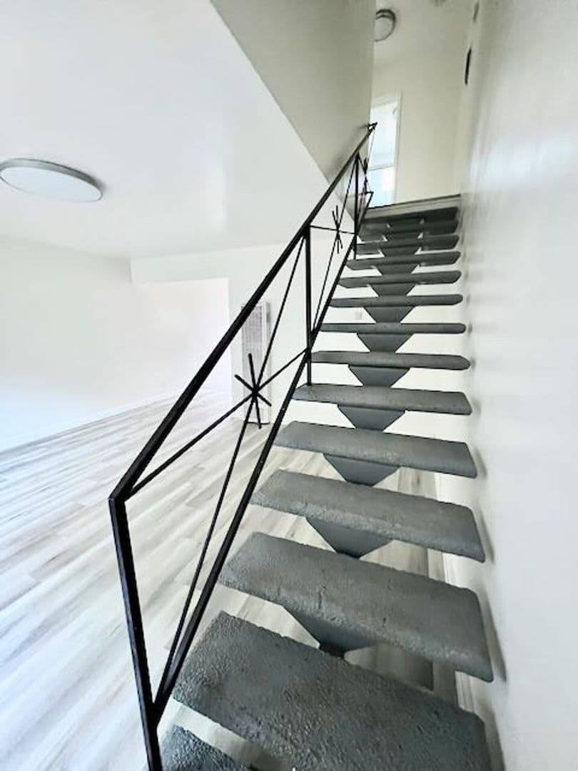 Los Angeles Apartment: 3751-3753 Locke Ave.