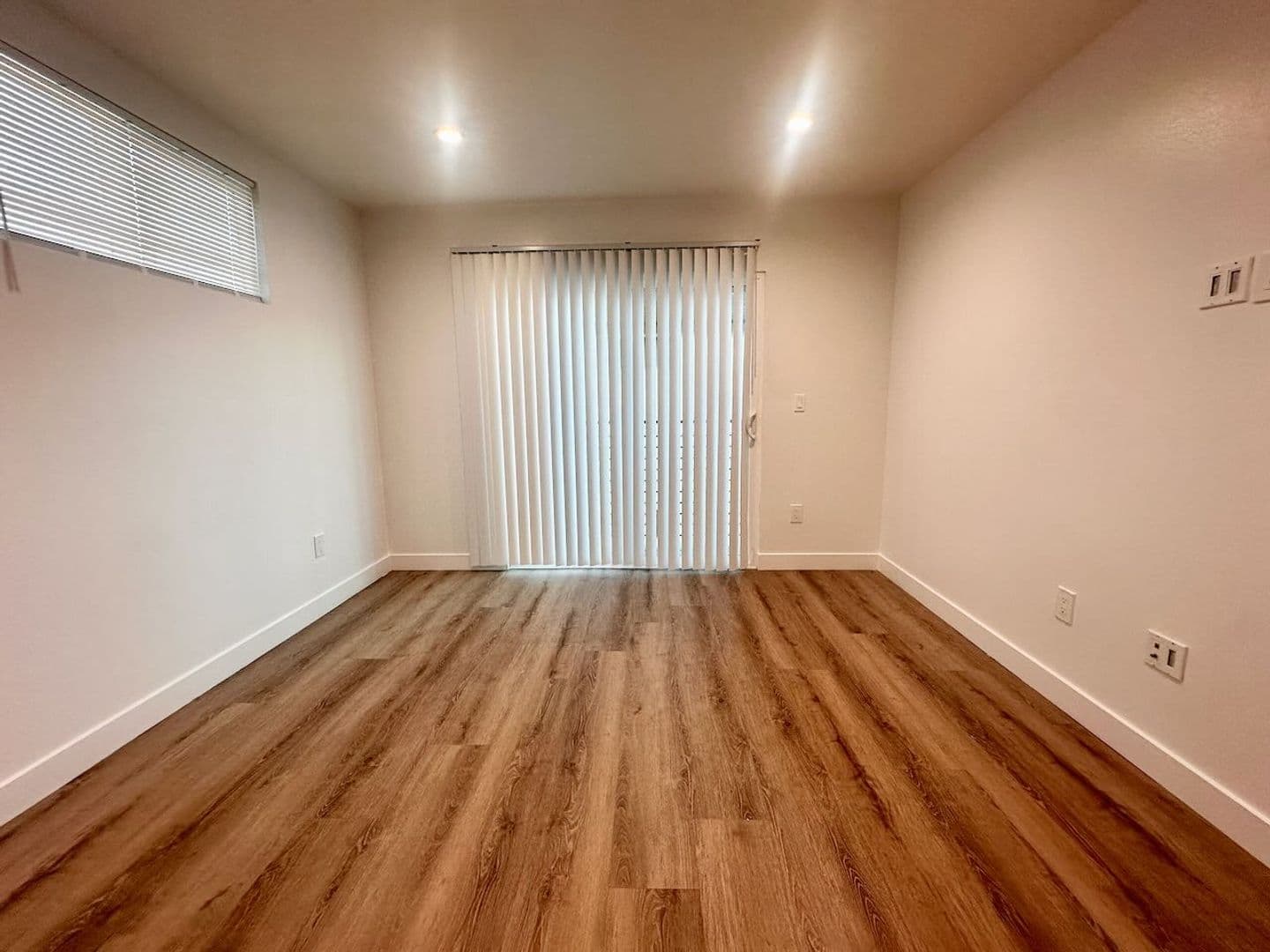Harbor City Apartment: 1427 254th St.