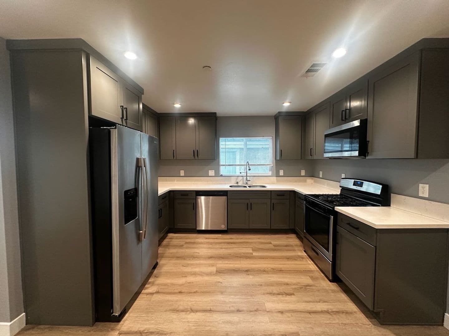 Harbor City Apartment: 1427 254th St.