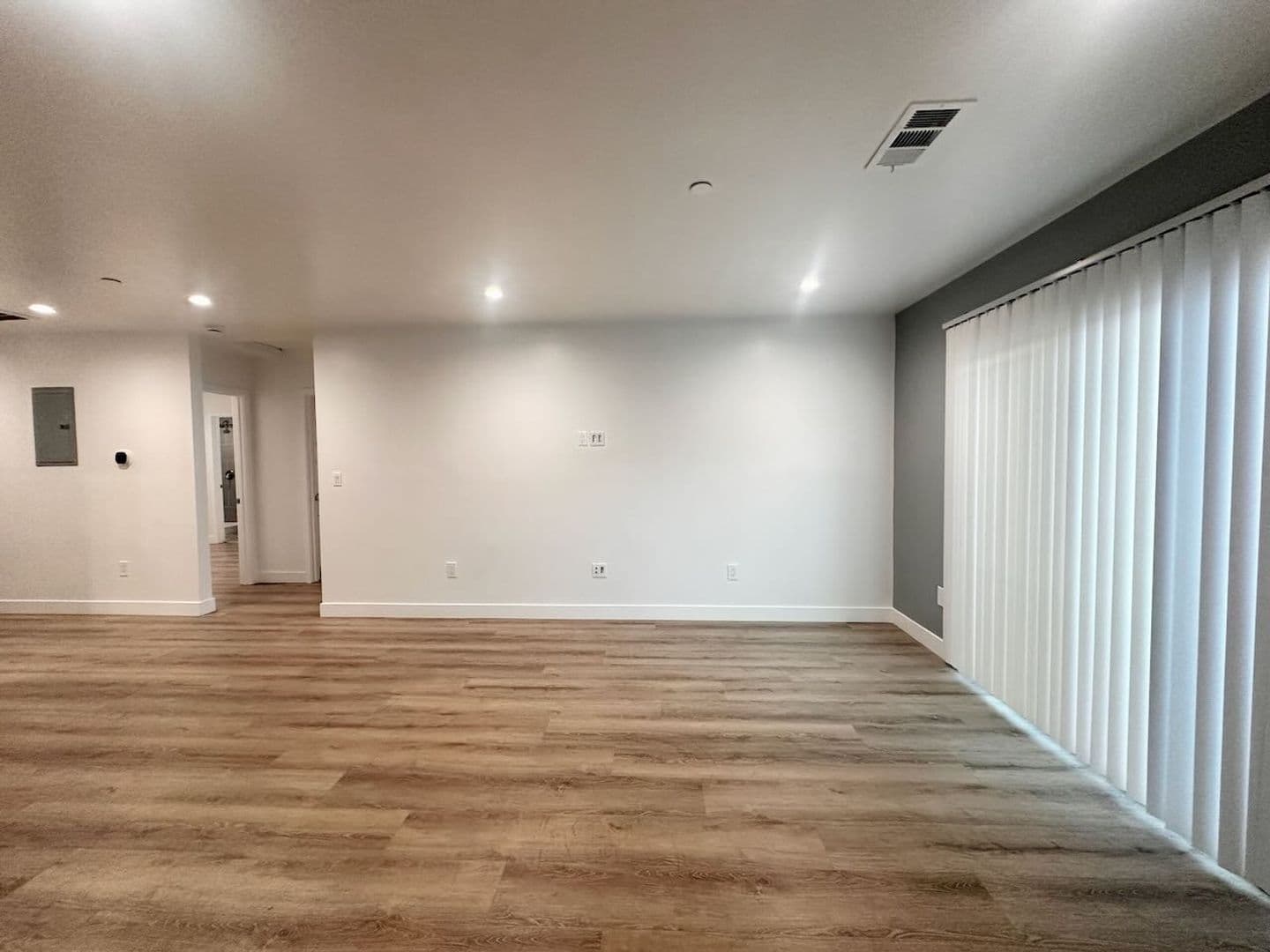 Harbor City Apartment: 1427 254th St.