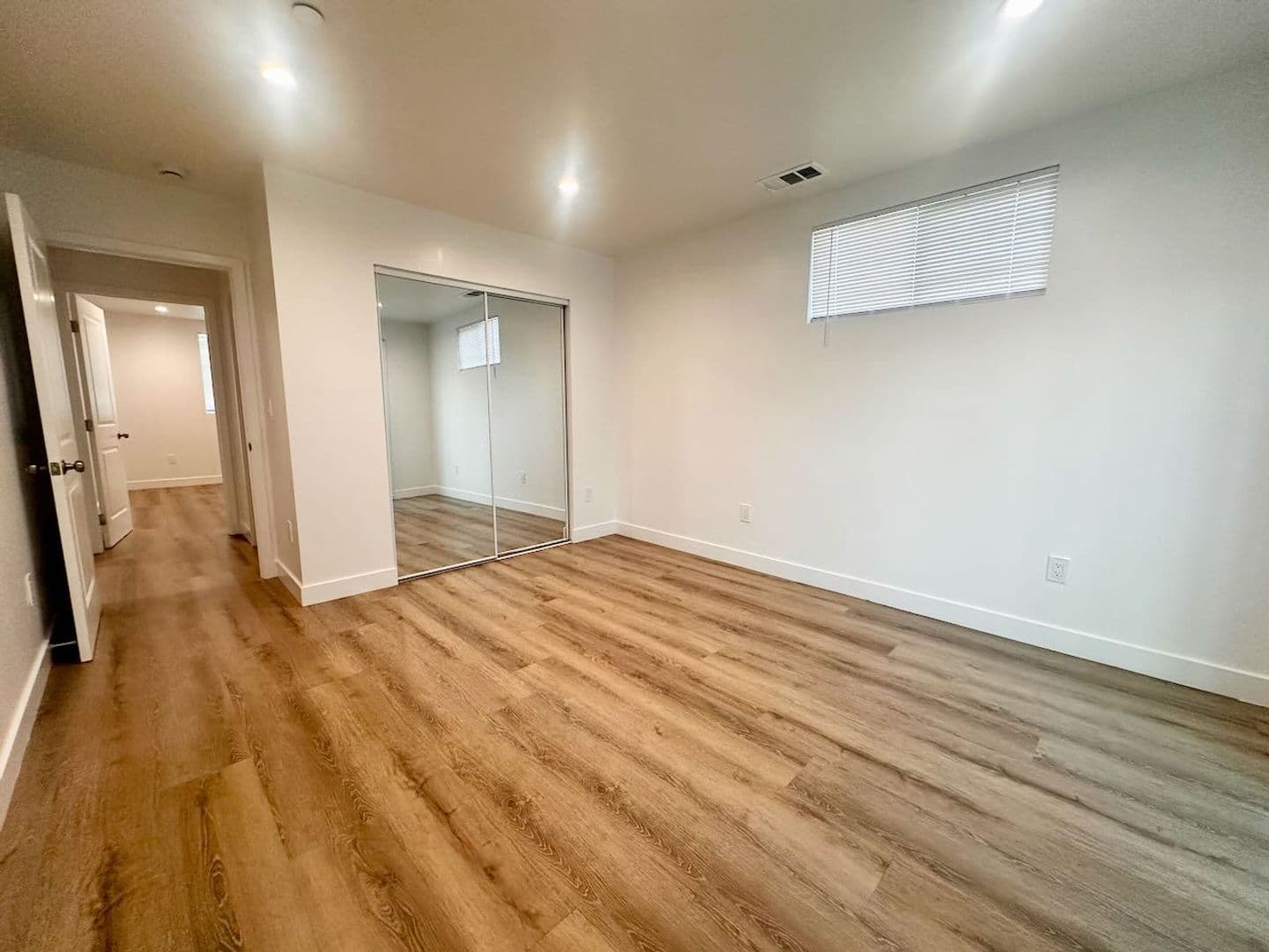 Harbor City Apartment: 1427 254th St.