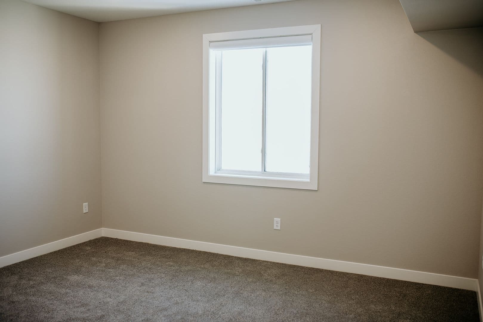Grand Forks Apartment: 3990,3940 S 15 St