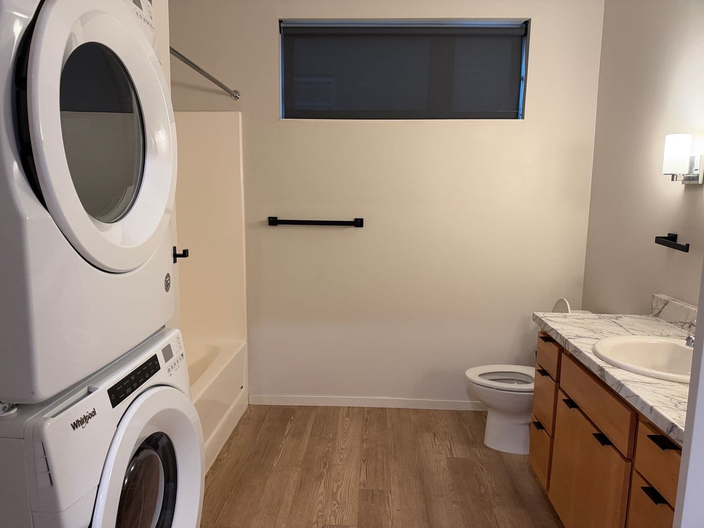 Grand Forks Apartment: 323 Demers Ave