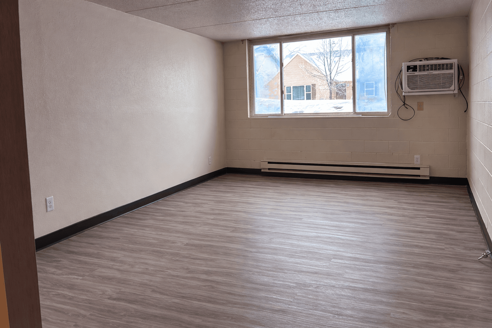 Grand Forks Apartment: 1416-1426 10th Ave N