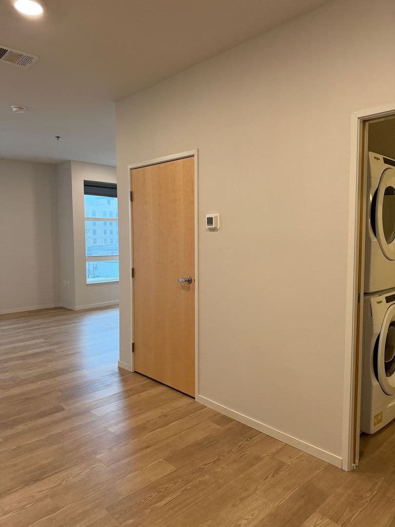Grand Forks Apartment: 323 Demers Ave