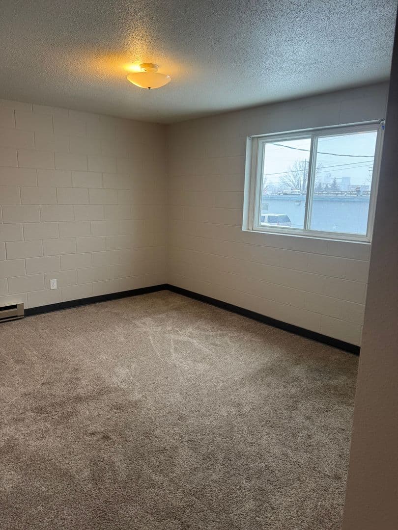 Grand Forks Apartment: 1416-1426 10th Ave N