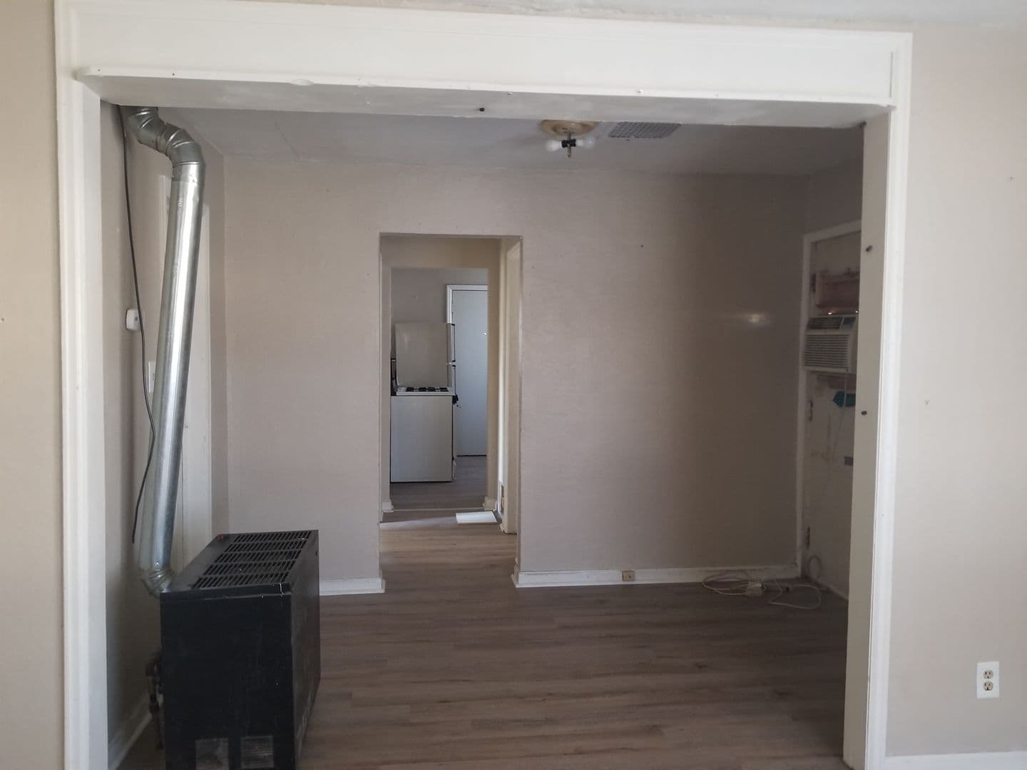 Wichita Apartment: 2044-2050-2056 S Broadway