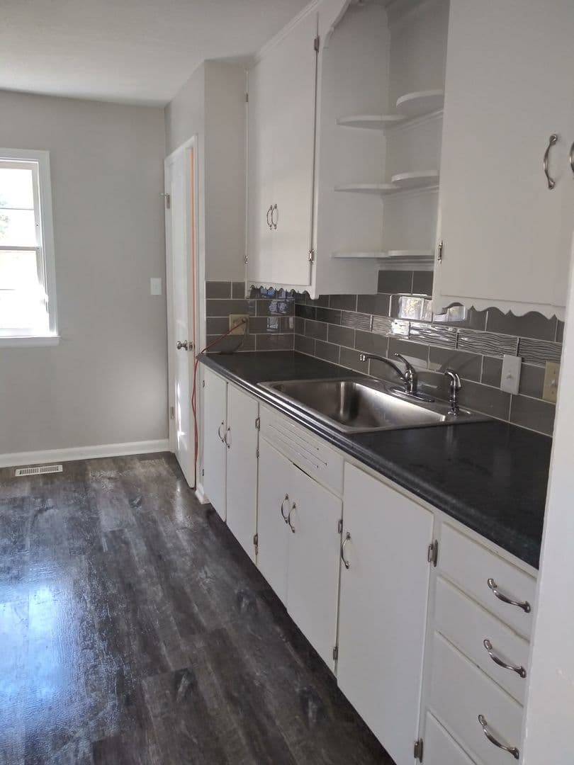 Wichita House: 923 N Pershing