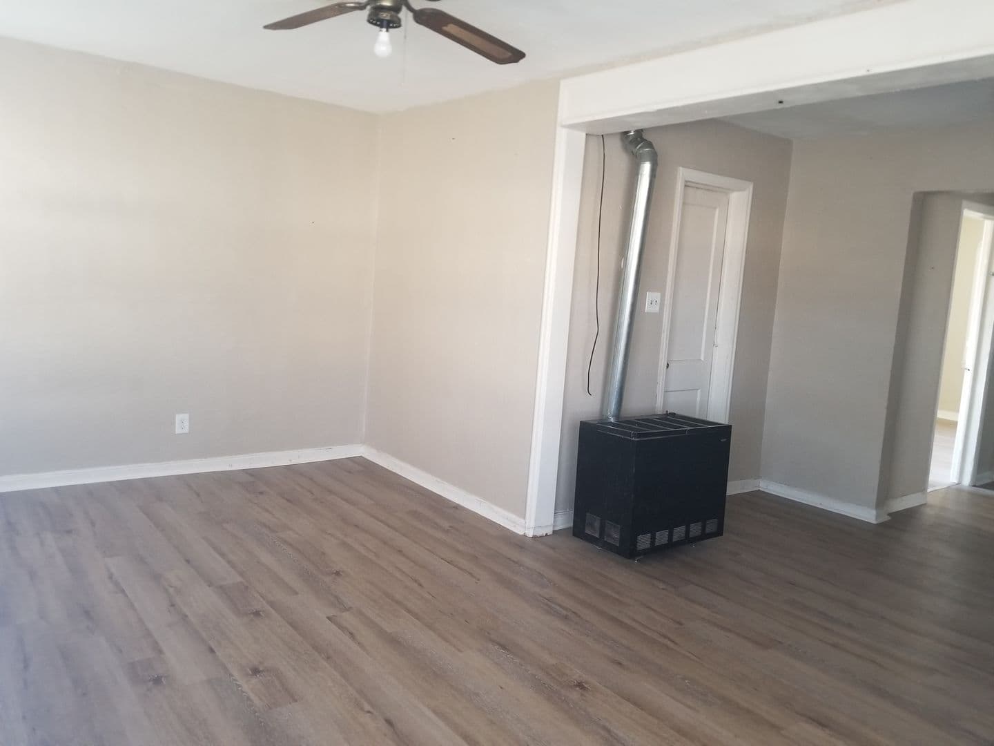 Wichita Apartment: 2044-2050-2056 S Broadway