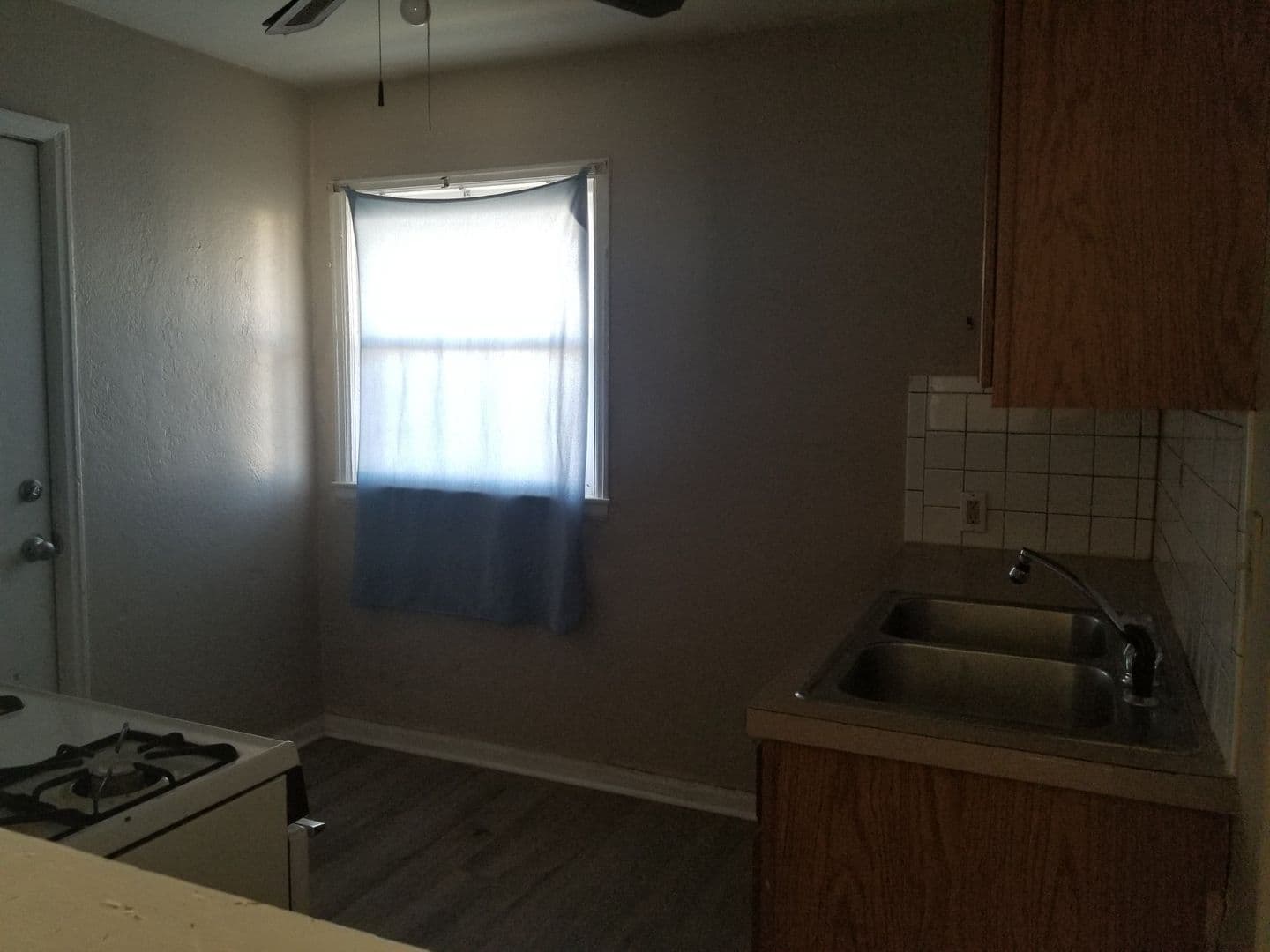 Wichita Apartment: 2044-2050-2056 S Broadway
