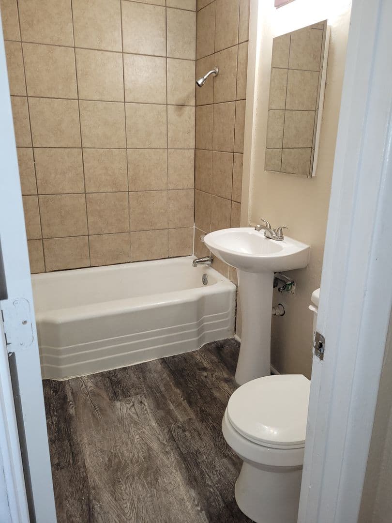 Wichita Apartment: 2945-2949 S Hydraulic