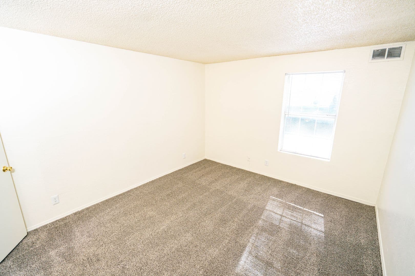 Tulsa Apartment: 1110 E. 60th St.