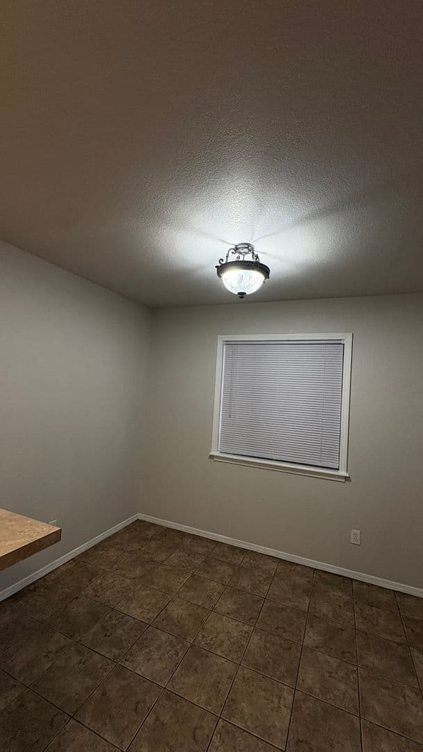 Tulsa Apartment: 5101 S. Madison Ave
