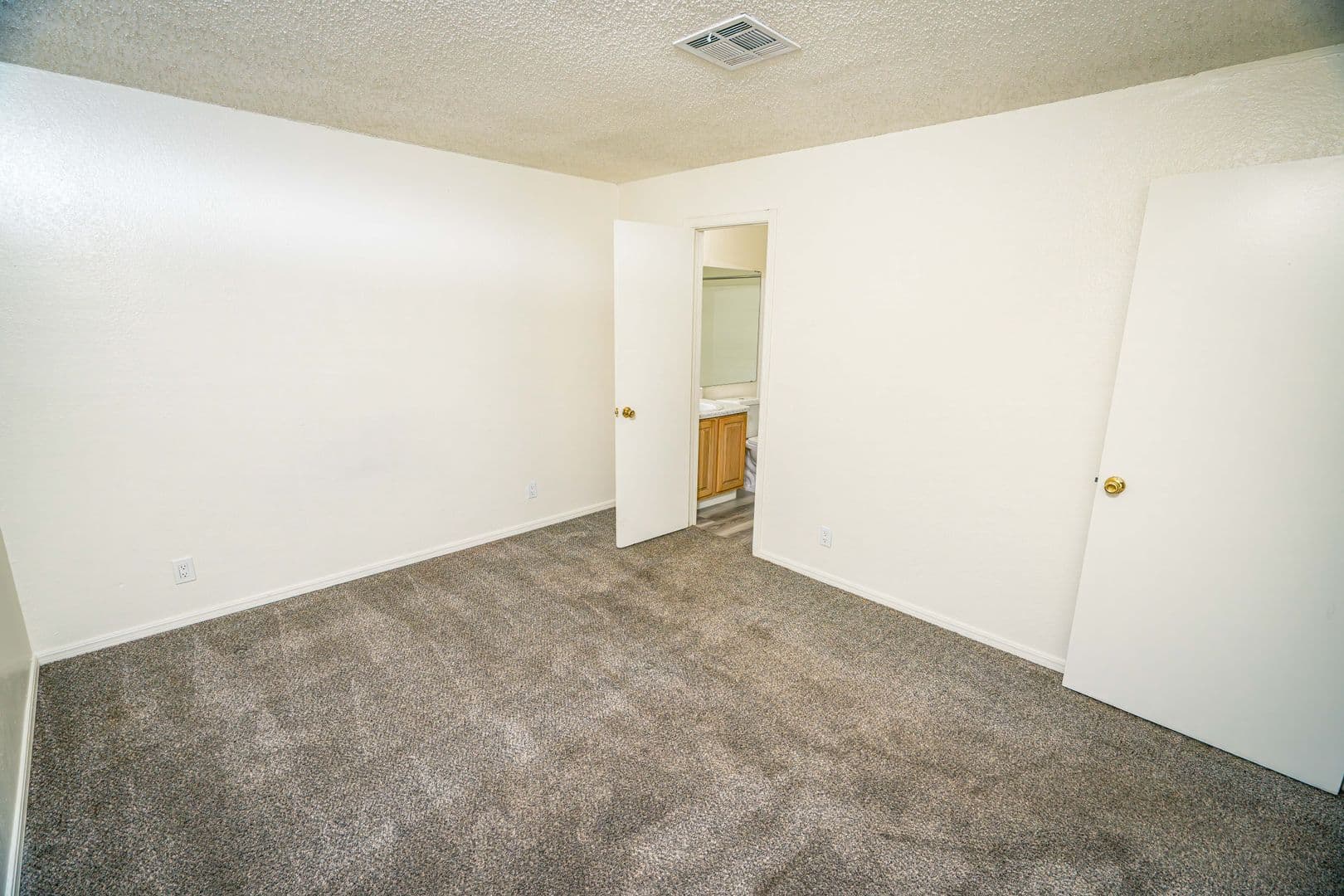 Tulsa Apartment: 1110 E. 60th St.