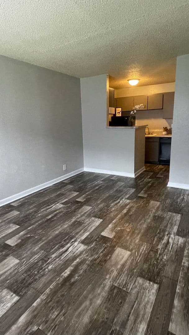Tulsa Apartment: 1337 E. 61st Street