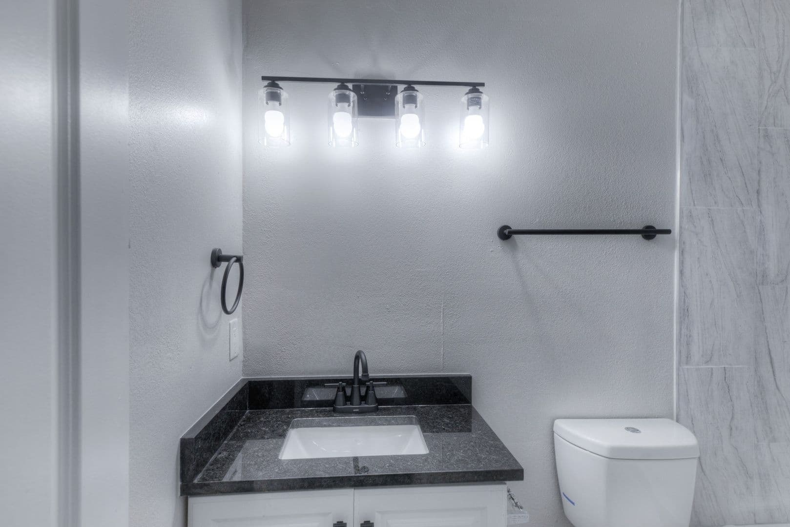 Tulsa Apartment: 1337 E. 61st Street