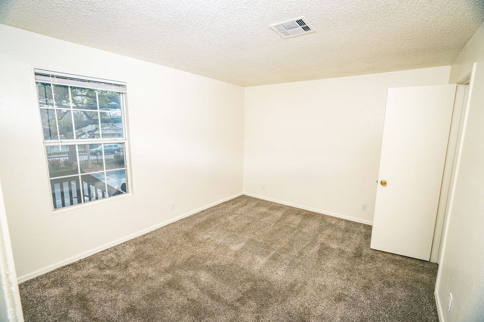 Tulsa Apartment: 1110 E. 60th St.