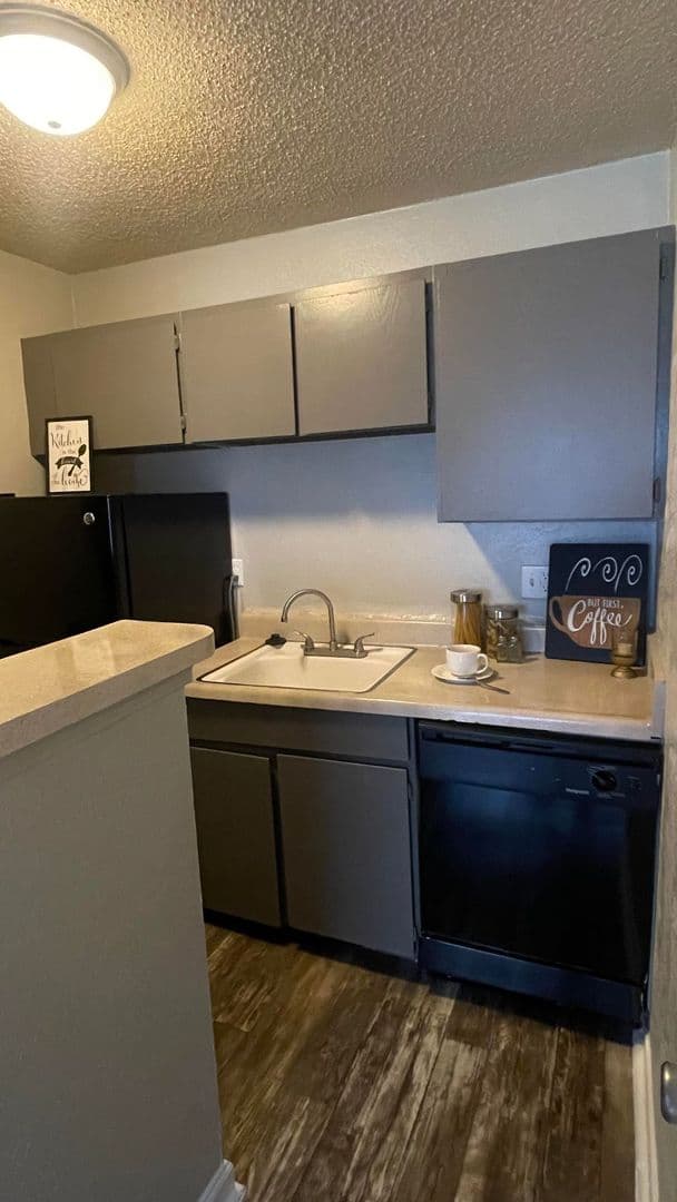 Tulsa Apartment: 1337 E. 61st Street