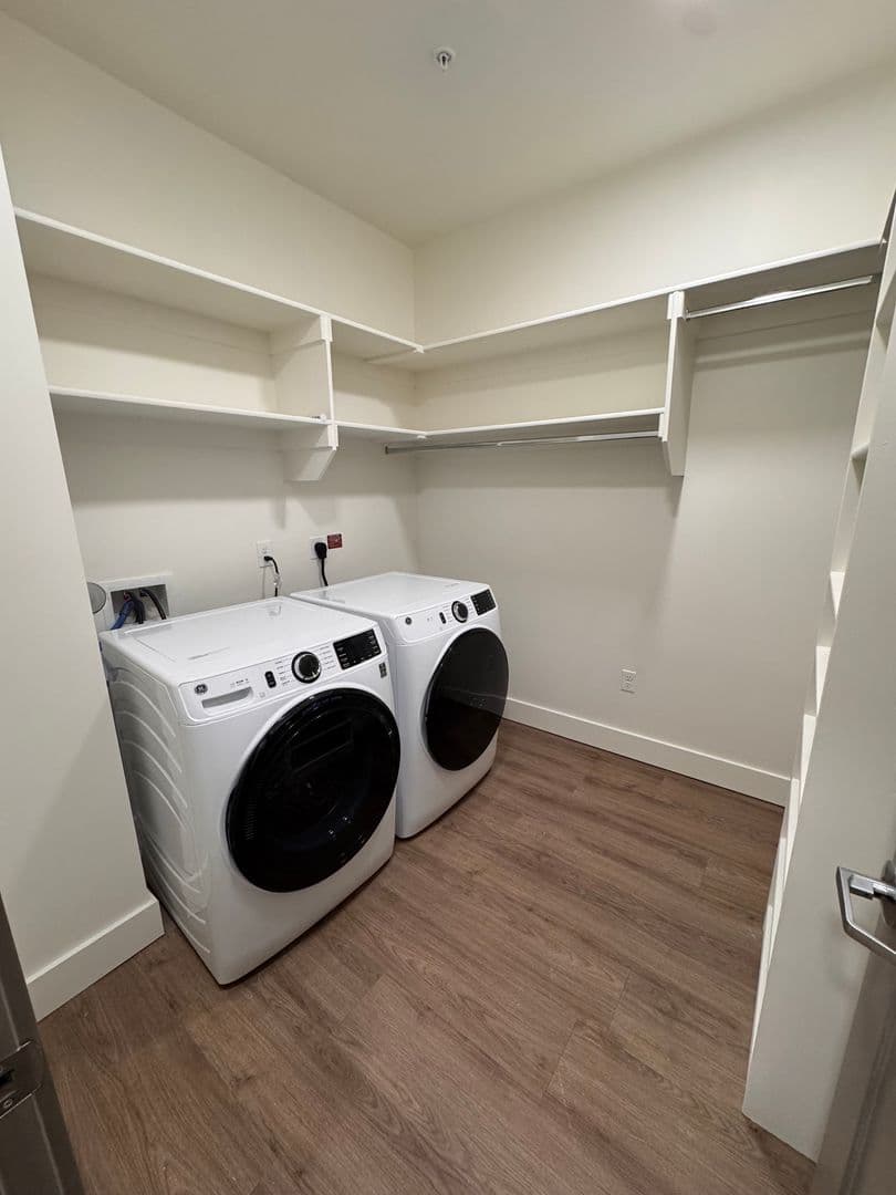 Bixby Apartment: 8116 E 151st St. S