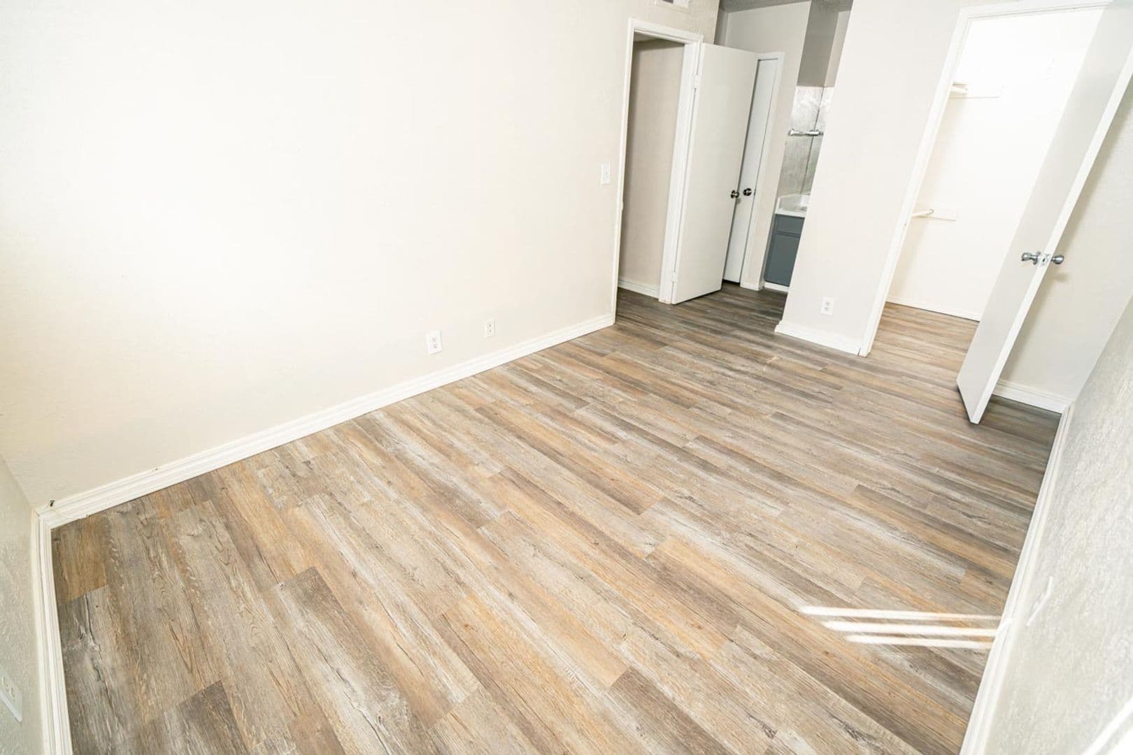 Tulsa Apartment: 1337 E. 61st Street