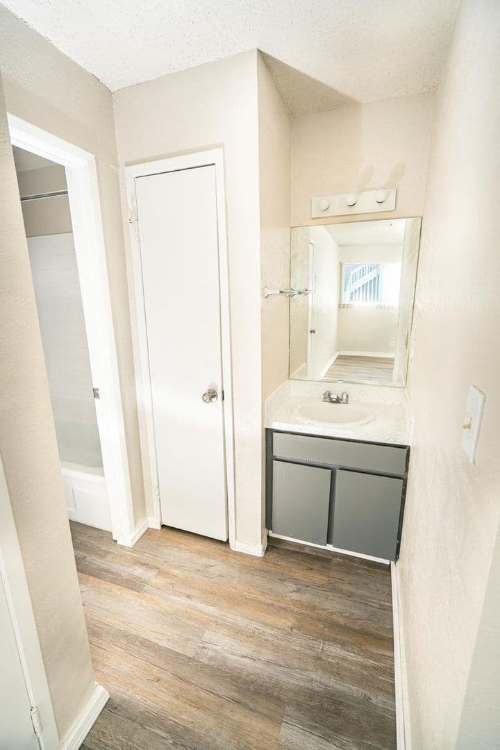 Tulsa Apartment: 1337 E. 61st Street