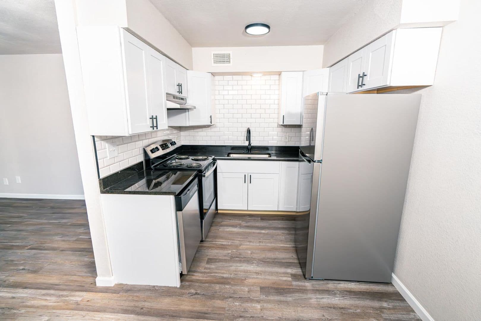 Tulsa Apartment: 1027 E. 41st St