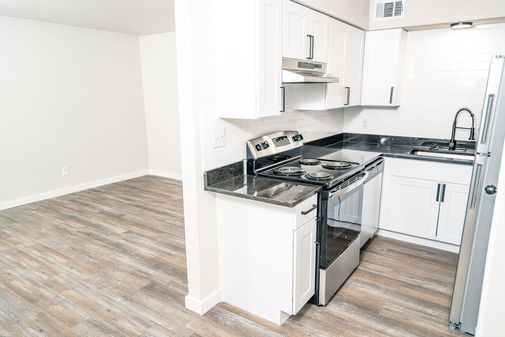 Tulsa Apartment: 1027 E. 41st St