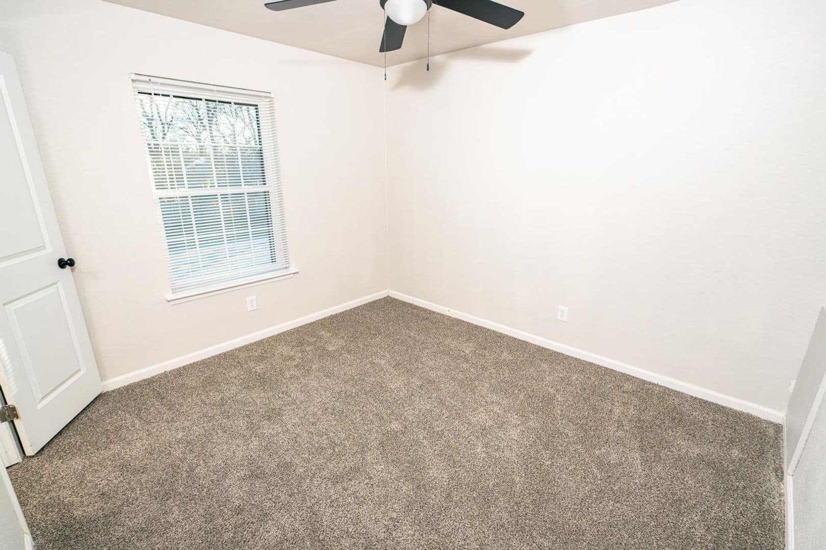 Tulsa Apartment: 1027 E. 41st St