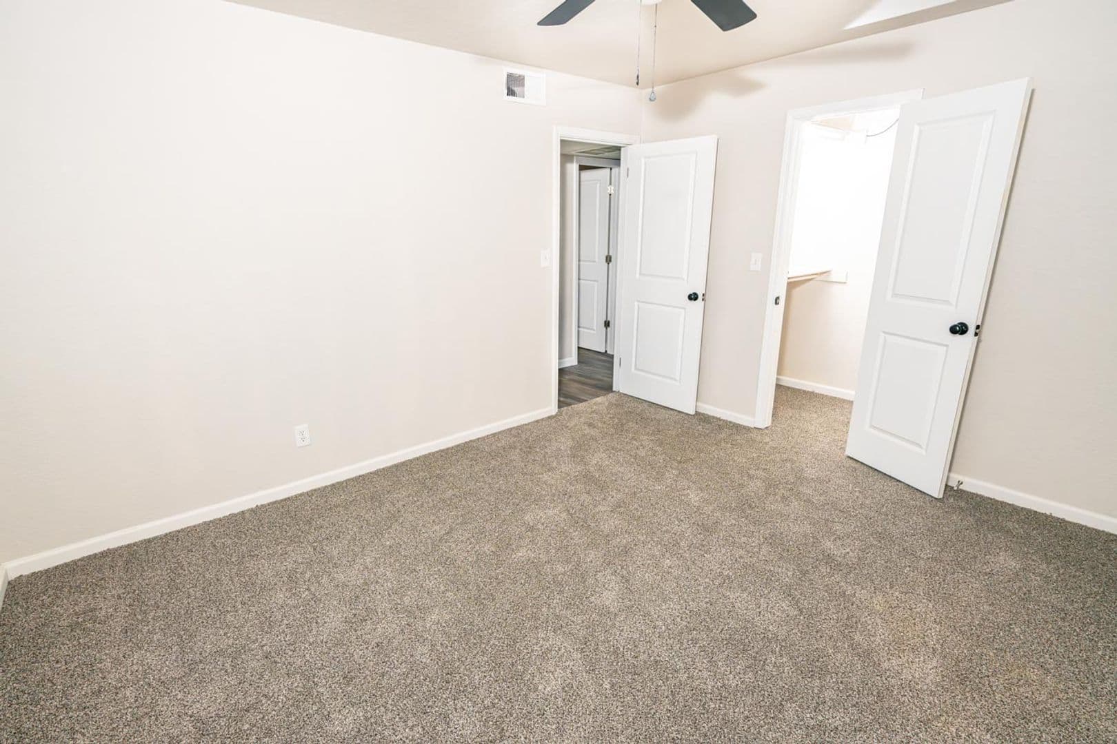 Tulsa Apartment: 1027 E. 41st St