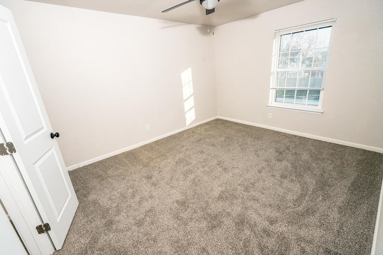 Tulsa Apartment: 1027 E. 41st St