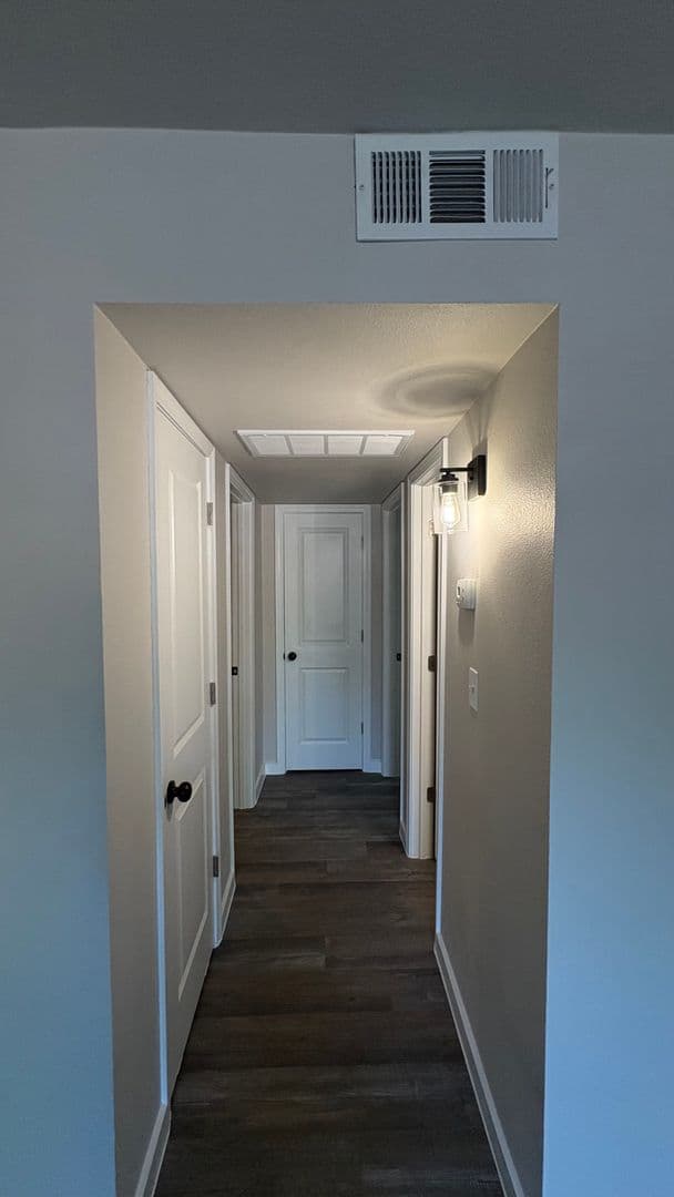 Tulsa Apartment: 1027 E. 41st St