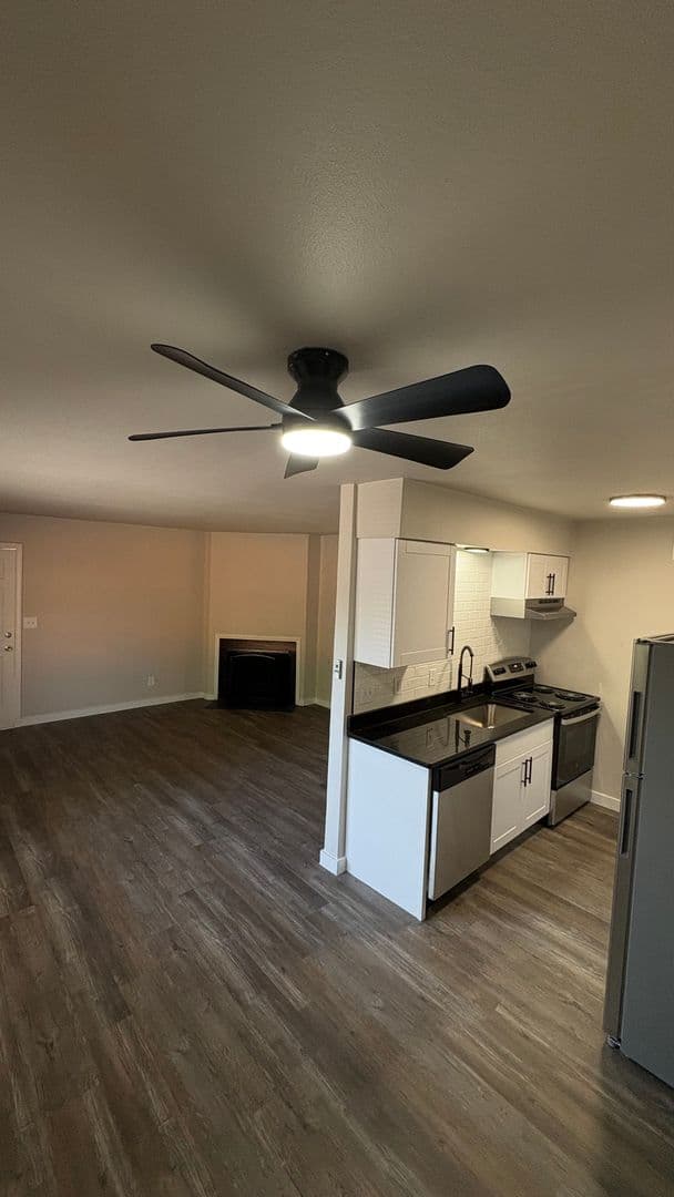 Tulsa Apartment: 1027 E. 41st St