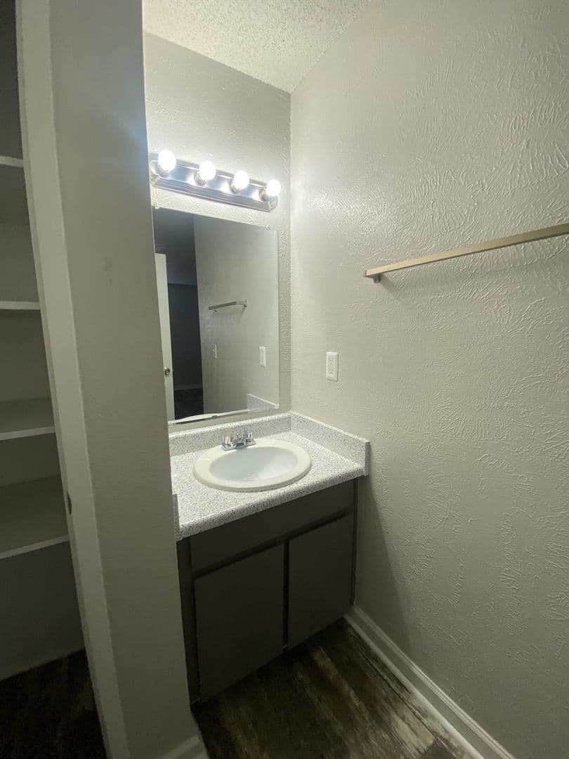 Tulsa Apartment: 1337 E. 61st Street