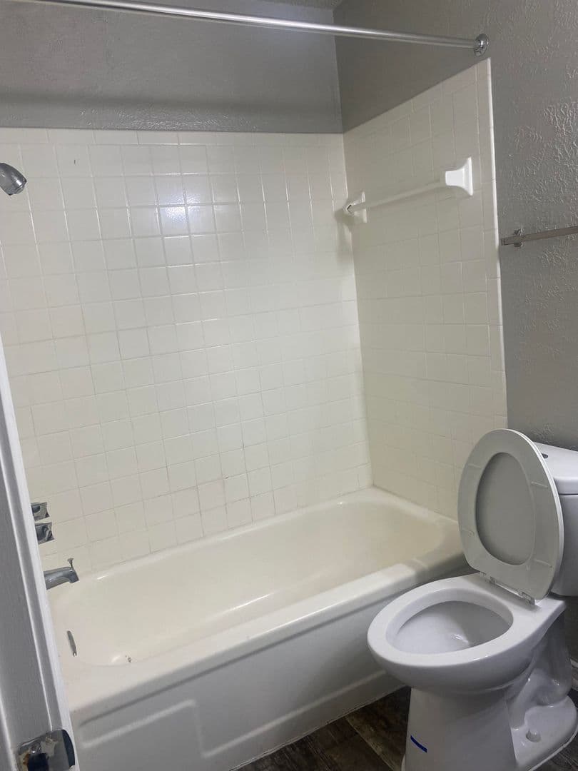 Tulsa Apartment: 1337 E. 61st Street