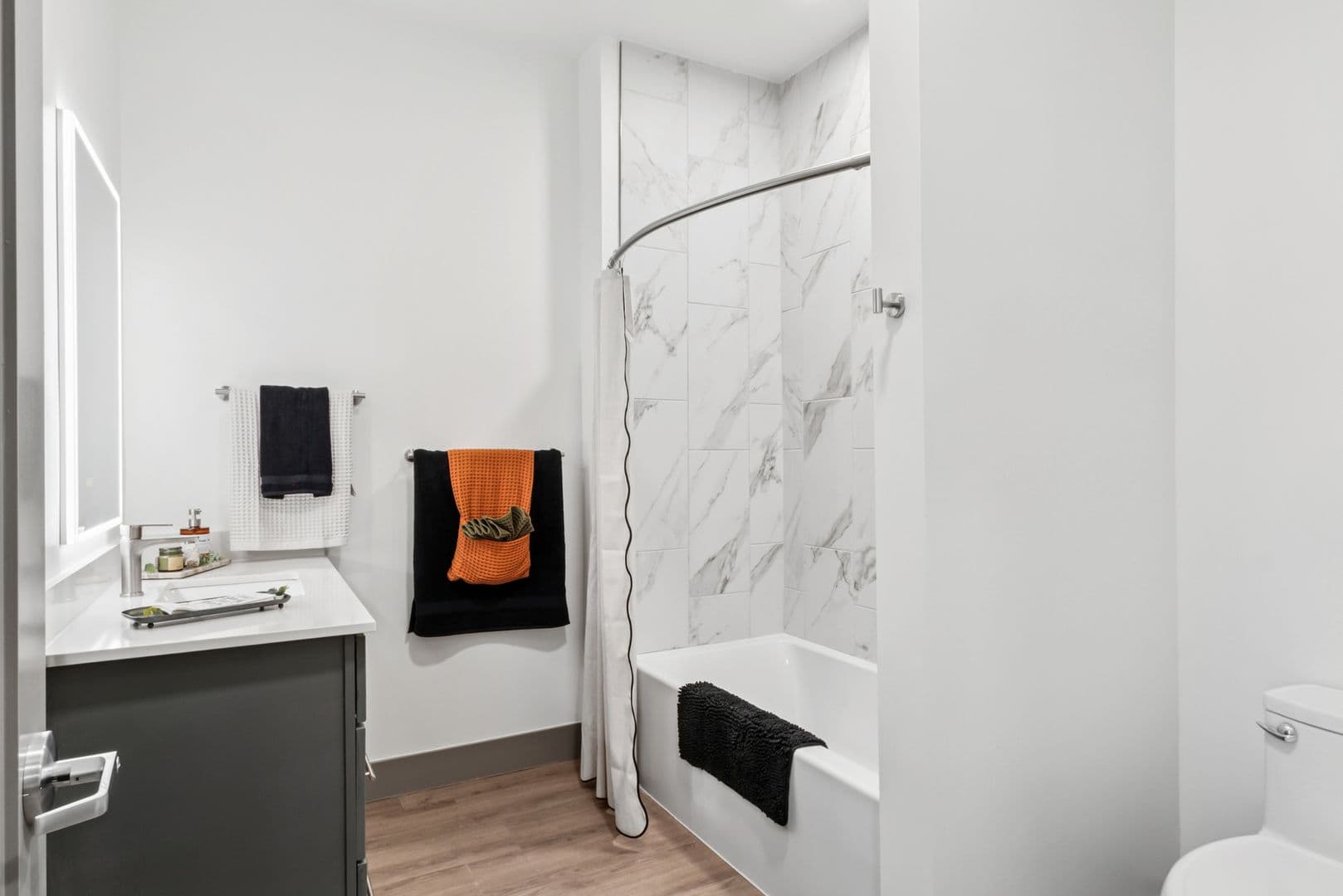 Bixby Apartment: 8116 E 151st St. S